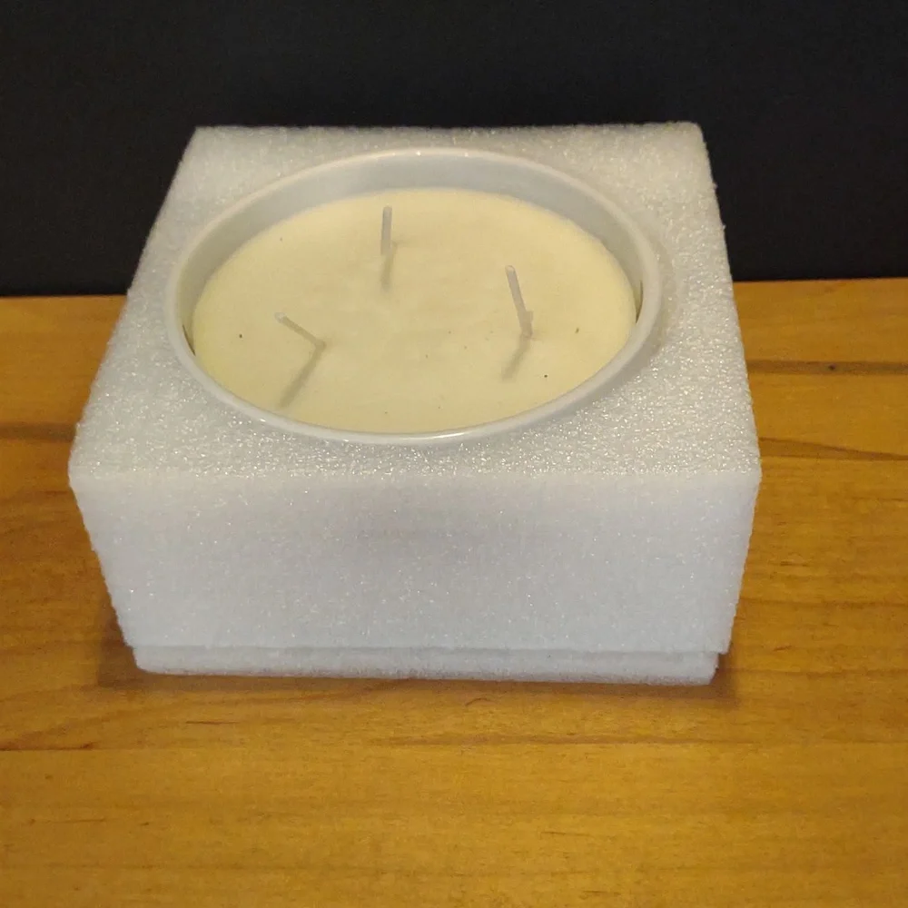 New Higbee Candle Co White 3 Wick Champagne Scented Soy Wax/Essential Oil Candle